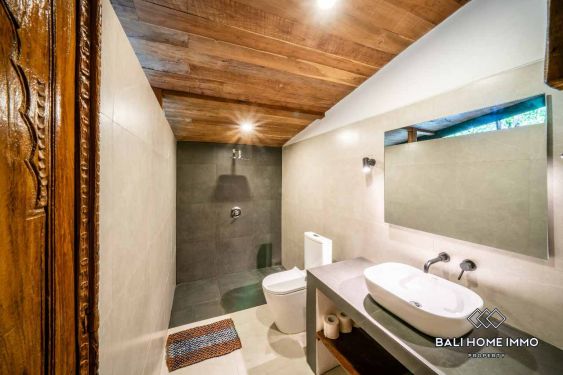 Image 18 from Villa de style Joglo de 3 chambres à louer à Babakan Canggu