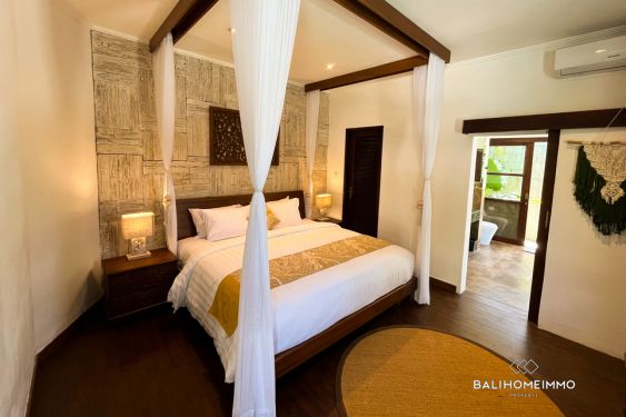 Image 2 from 3 Bedroom Modern Balinese Style Villa in the Heart of Seminyak for Rent Monthly