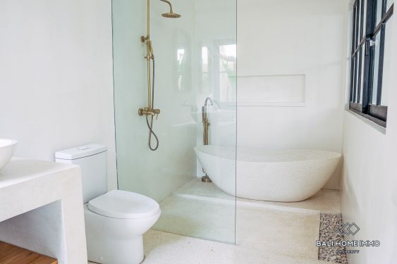 Image 15 from Villa moderne et minimaliste de 3 chambres à vendre et à louer à Balangan