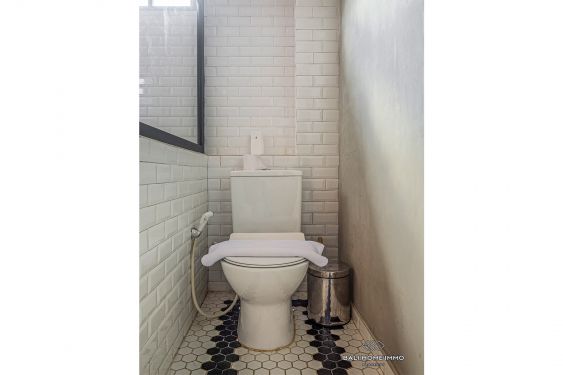 Image 18 from Maison de ville moderne de 3 chambres à vendre au coeur de Berawa Canggu