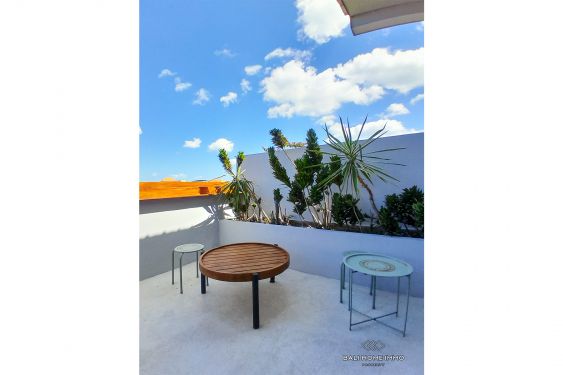 Image 5 from Maison de ville moderne de 3 chambres à vendre au coeur de Berawa Canggu