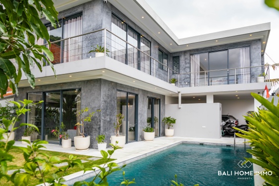 Image 1 from 3 bedroom Modern Villa for sale freehold with ricefield view in Babakan Canggu
