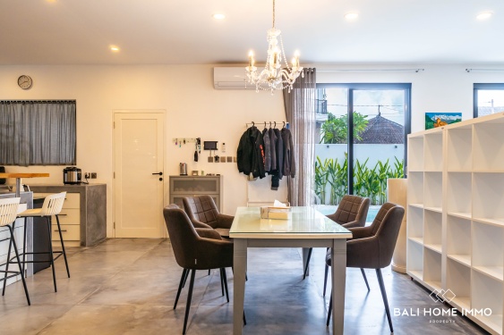 Image 9 from Villa Modern 3 kamar dijual hak milik berpemandanga sawah di Babakan Canggu