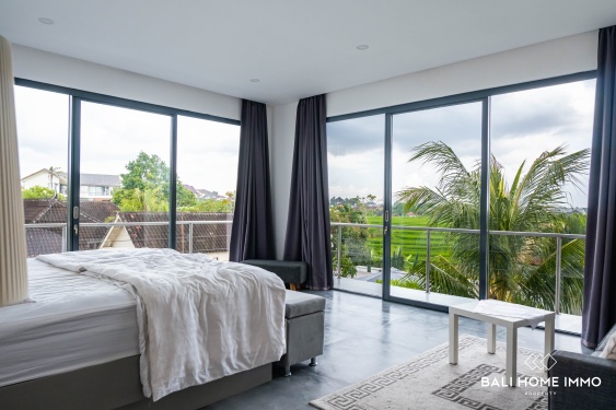 Image 18 from Villa Modern 3 kamar dijual hak milik berpemandanga sawah di Babakan Canggu