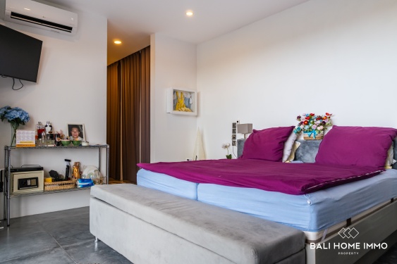 Image 14 from Villa Modern 3 kamar dijual hak milik berpemandanga sawah di Babakan Canggu