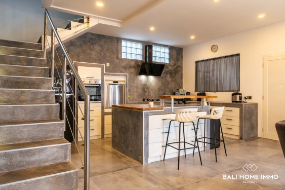 Image 11 from Villa Modern 3 kamar dijual hak milik berpemandanga sawah di Babakan Canggu