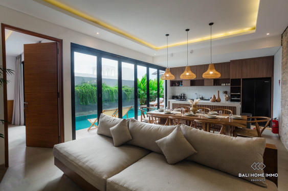 Image 3 from 4 Bedroom Modern Villa for sale leasehold in Padonan