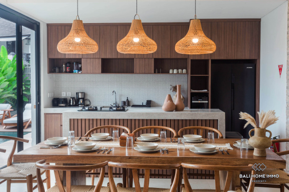 Image 6 from 4 Bedroom Modern Villa for sale leasehold in Padonan