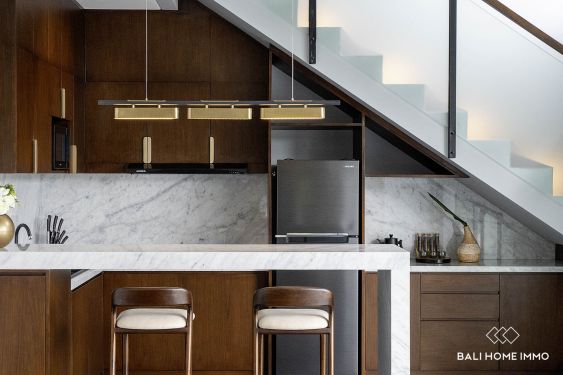 Image 6 from Villa moderne de 3 chambres à vendre en bord de mer à Pererenan