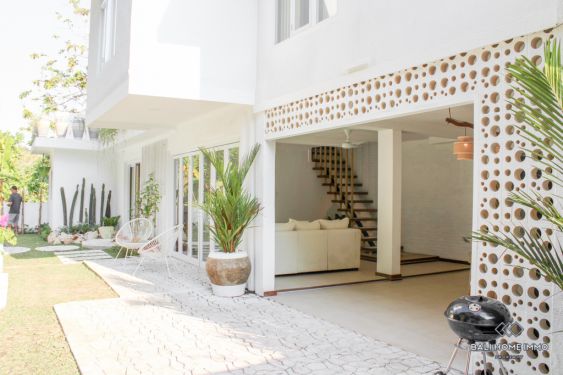Image 7 from Modern 4 Bedroom Villa for Sale Leasehold in Bali Uluwatu