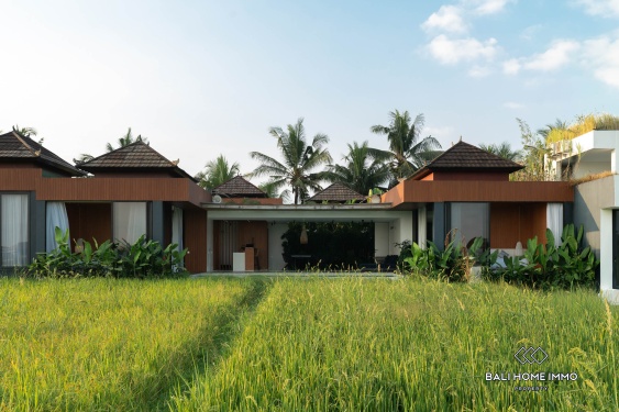 Villa Zona Pink 3 Kamar brpemandangan Sawah Dijual di Ubud