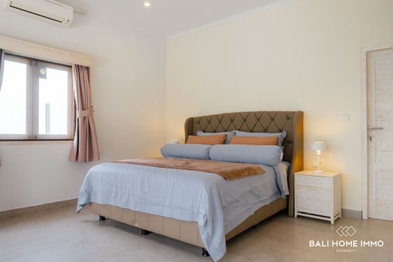 Image 11 from Villa Keluarga 3 Kamar berpemandangan Sawah Dijual di Babakan Canggu