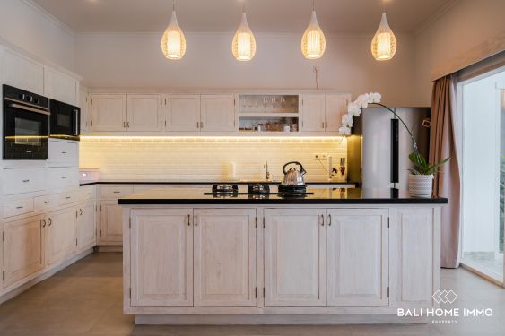 Image 10 from Villa Keluarga 3 Kamar berpemandangan Sawah Dijual di Babakan Canggu