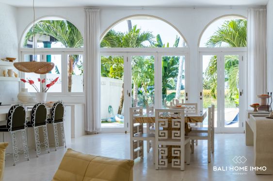 Image 6 from Villa méditerranéenne de 3 chambres avec vue sur les rizières, à vendre et à louer à Seseh