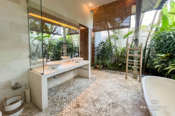 Image 12 from 3 Bedroom Villa for Monthly Rental in Bali Kerobokan