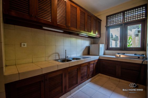 Image 8 from 3 Bedroom Villa for Monthly Rental in Bali Legian