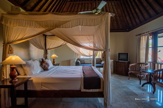 Image 11 from 3 Bedroom Villa for Monthly Rental in Bali Legian