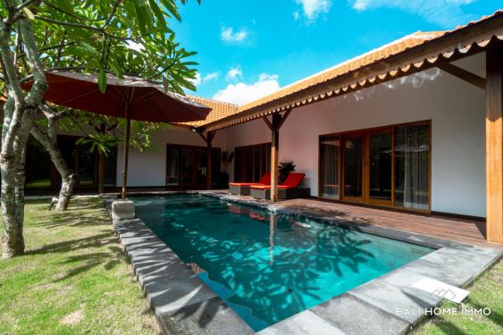 Image 1 from Villa Keluarga 3 Kamar dengan taman disewakan bulanan di Canggu Bali