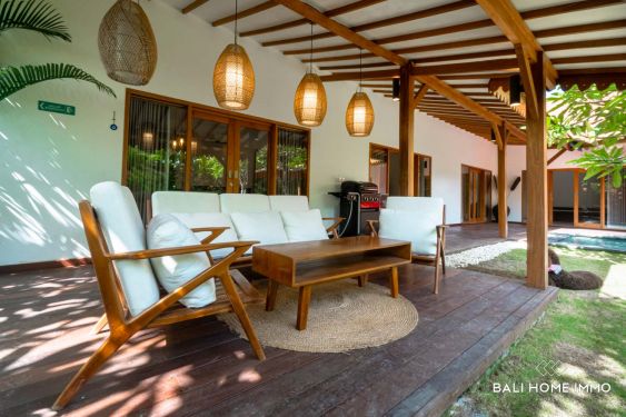 Image 2 from Villa Keluarga 3 Kamar dengan taman disewakan bulanan di Canggu Bali