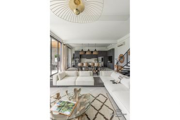 Image 6 from 3 Bedroom Villa with office space for Rent in Canggu