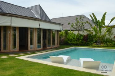 Image 2 from 3 BEDROOM FAMILY VILLA WITH GARDEN FOR SALE LEASEHOLD IN PADONAN CANGGU BALI