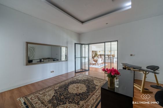 Image 12 from 3+1 Bedroom Family Villa for Rent in Bali Canggu Berawa