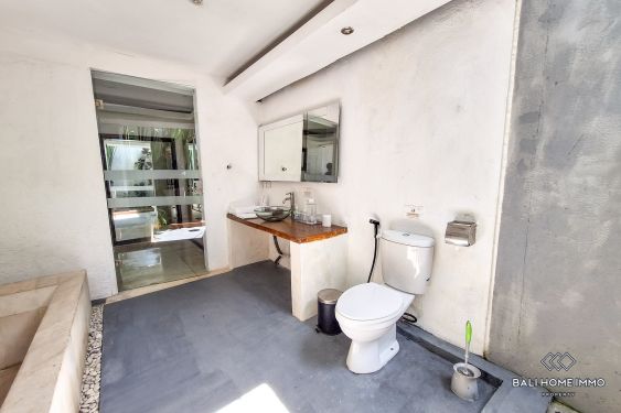 Image 12 from Villa 3 Kamar Disewakan di Batu Bolong Canggu