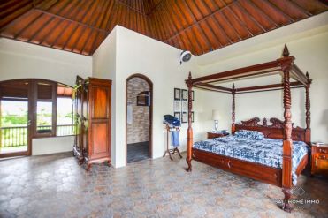 Image 3 from 3 Bedroom Villa For Rent in Berawa