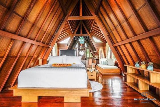 Image 12 from Vila 3 Kamar Pemandangan Sawah Dijual di Seseh Bali