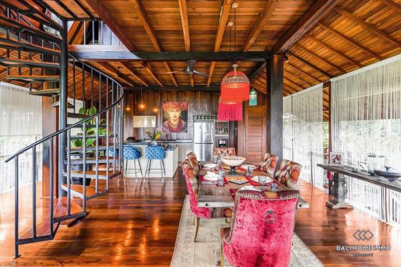 Image 5 from Vila 3 Kamar Pemandangan Sawah Dijual di Seseh Bali