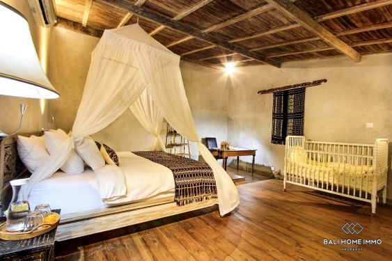 Image 11 from 3 Bedroom joglo villa for Rent in Ubud Bali