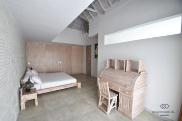 Image 8 from 3 Bedroom Villa For Yearly Rental in Seminyak