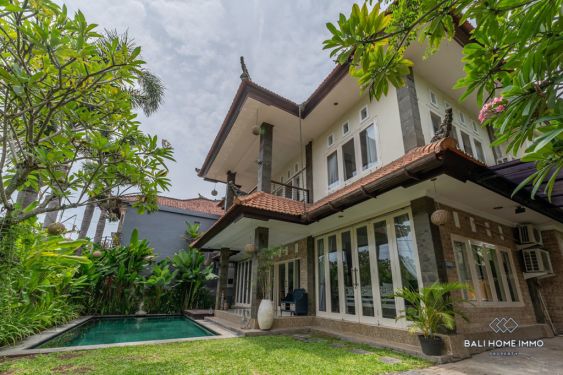Image 1 from 3 Bedroom Family Villa For Rent Yearly in Berawa Canggu