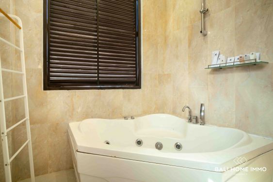 Image 18 from 3 Bedroom Villa Sale Leasehold and Rent Near Berawa Beach