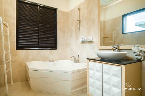 Image 19 from 3 Bedroom Villa Sale Leasehold and Rent Near Berawa Beach