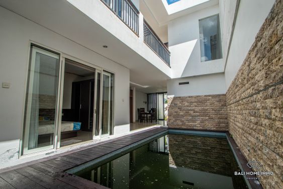 Image 1 from 3 Bedroom Villa for Sale Freehold in Bali Seminyak