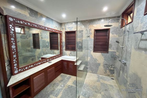 Image 13 from Dijual Villa 3 Kamar Tidur Hak Milik di Kerobokan