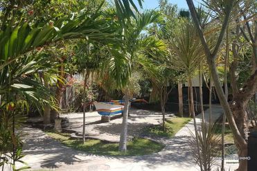 Image 3 from Villa 3 Kamar dengan Bungalow 1 Kamar Dijual Dekat Pantai Pemuteran Bali