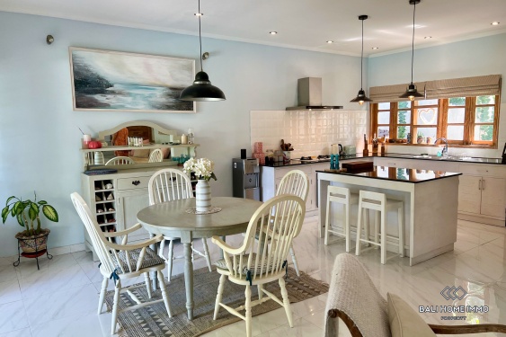 Image 5 from 3 Bedroom villa for sale leasehold in Babakan