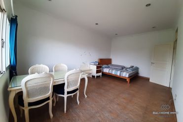 Image 3 from Villa dengan 3 kamar tidur disewakan jangka panjang di Sanur