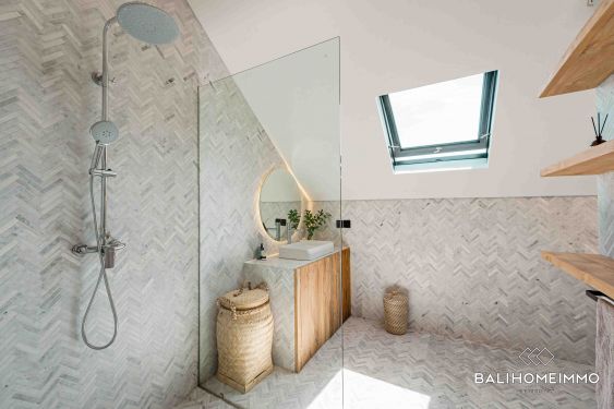 Image 18 from Villa de 3 chambres à vendre en location à Seminyak