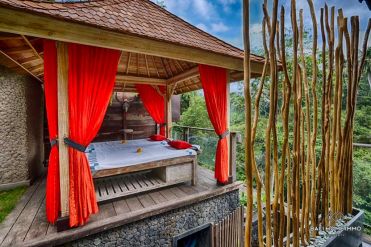 Image 1 from Villa 3 kamar tidur disewakan jangka panjang di Ubud