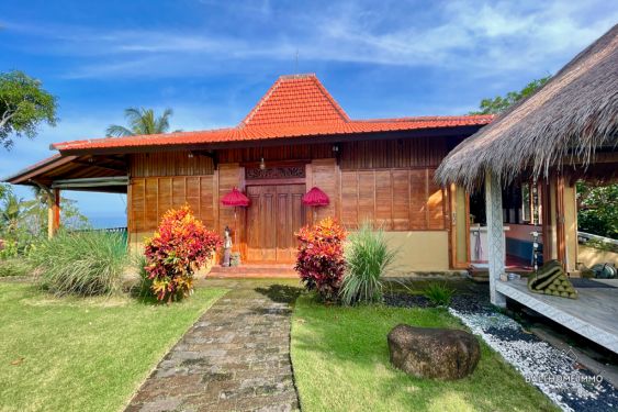Image 2 from 3 Bedroom Villa for Sale Leasehold Near Balian Beach