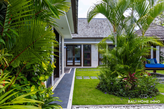 Image 3 from Villa 3 kamar tidur dijual dengan sewa jangka panjang di Seminyak
