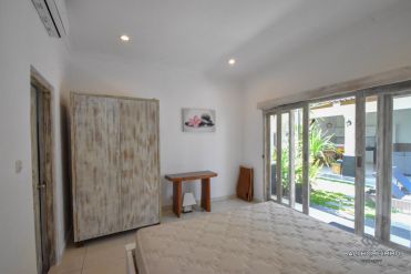 Image 2 from Villa 3 chambres à louer à l'année à Bali Berawa