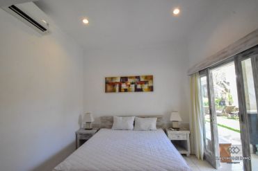 Image 15 from 3 Bedroom Villa for Yearly Rental in Bali Berawa