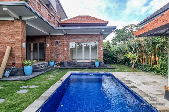 Image 2 from 3 Bedroom Villa for Yearly Rental in Bali Canggu Residential Side