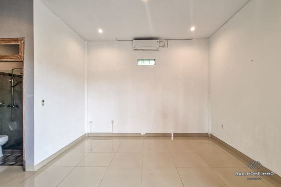 Image 13 from 3 Bedroom Villa for Yearly Rental in Bali Canggu Residential Side