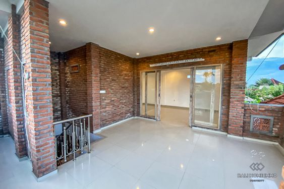 Image 11 from 3 Bedroom Villa for Yearly Rental in Bali Canggu Residential Side