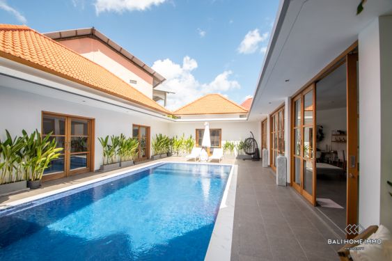 Image 2 from 3 Bedroom Villa for Yearly Rental in Bali Kerobokan